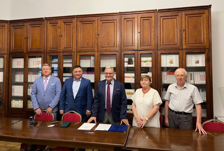 Protocol de colaborare între Academia Oamenilor de Ştiință din România și S.C. Intervenții Active în Atmosferă S.A.
