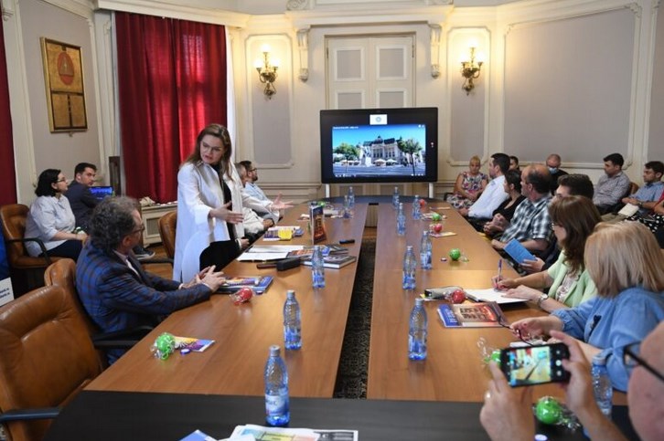 Mireille Rădoi, Doina Banciu: Education Libraries Day