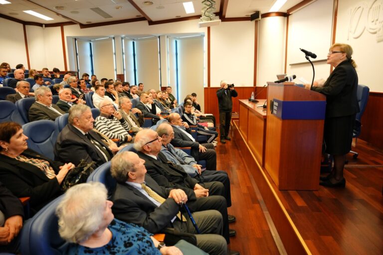 Ziua de Vest: Pionierii informaticii românești, despre „IA și transformarea digitală”