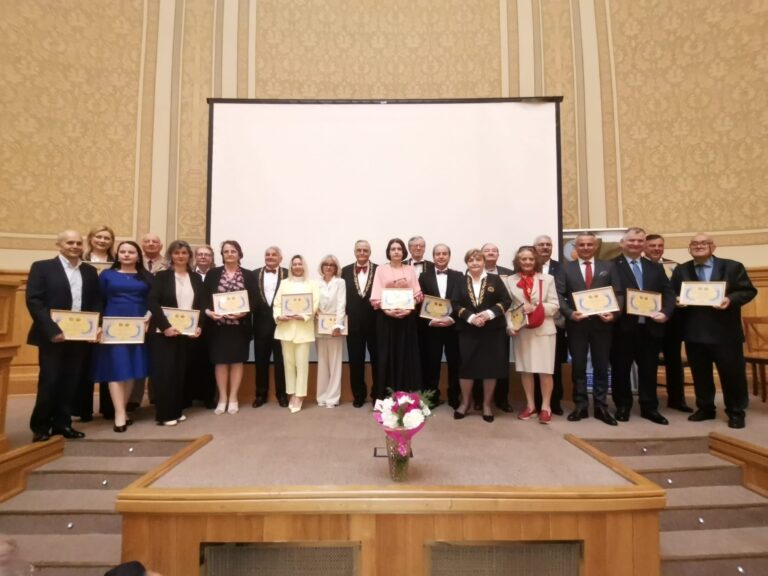 Academia Oamenilor de Știință din România a premiat excelența în cercetare și creativitate științifică