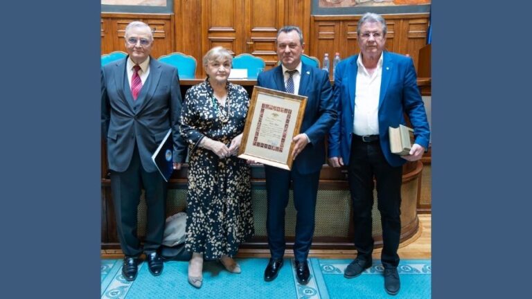 Prof. univ. dr. Nicolae Istudor, Rector ASE, Membru AOSR – Comandor al Ordinului Militar de România
