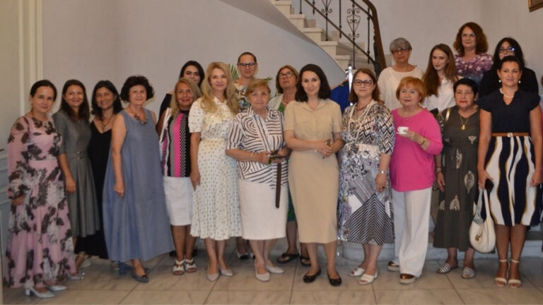 Academia Oamenilor de Știință din România lansează Programul FEM: Mentorat și coaching pentru reducerea decalajelor de gen în leadership